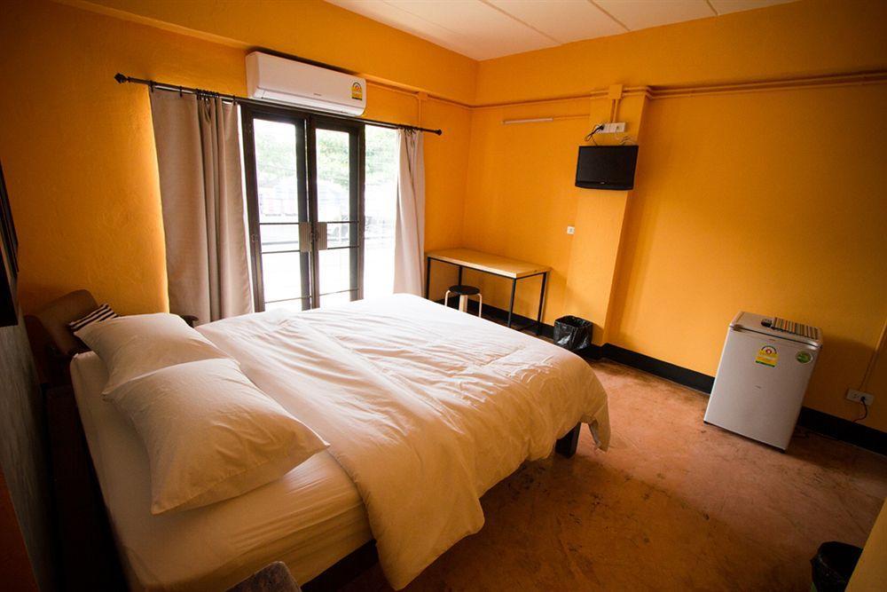 Isleep Guesthouse Chiang Mai Exterior photo