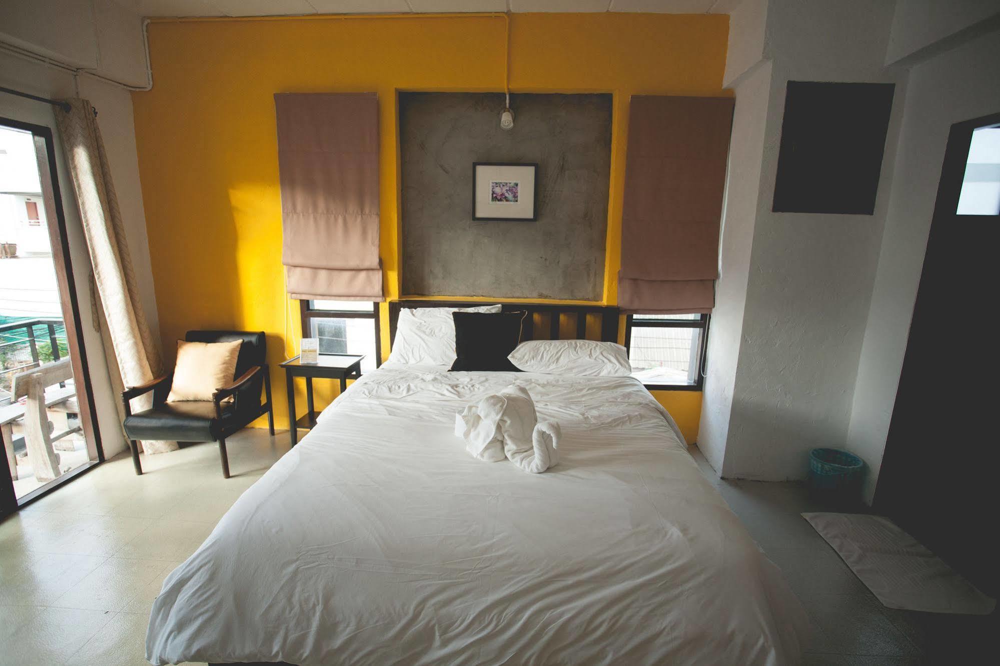 Isleep Guesthouse Chiang Mai Exterior photo